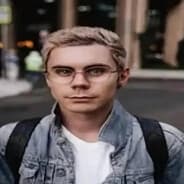 Avatar of player умный человек в очках